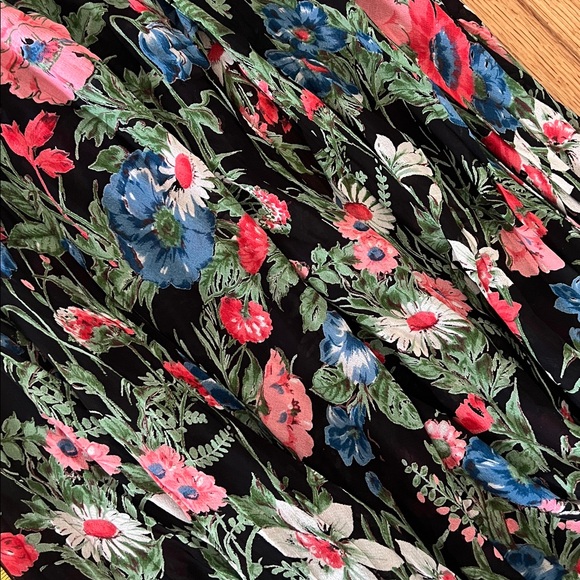 Reformation Cottage Core Y2K Floral Flowy Front Slit Maxi Skirt, Estimated S/M - Picture 10 of 10